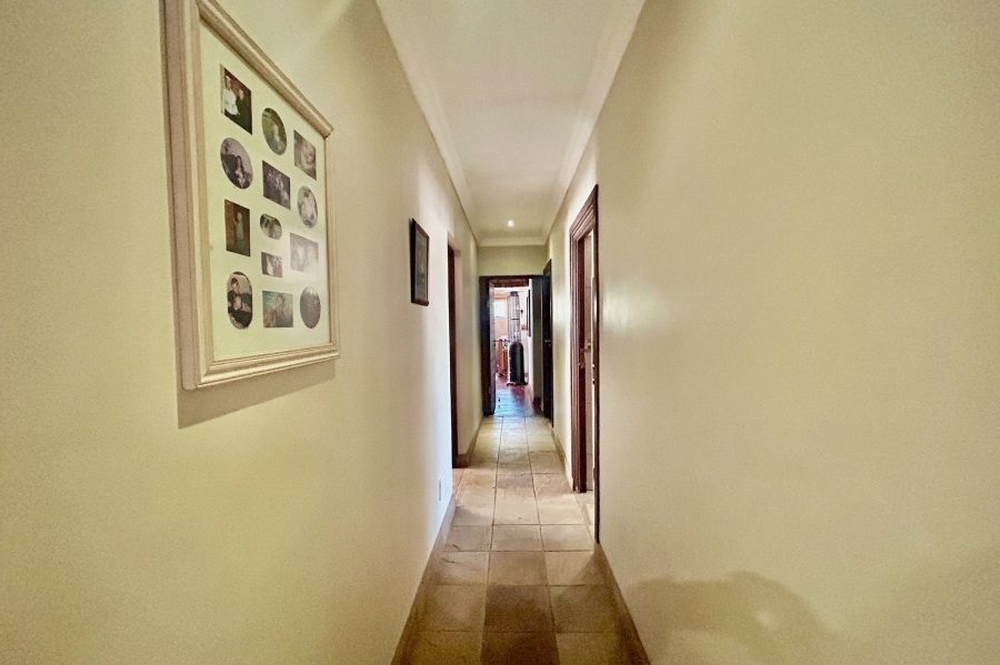 6 Bedroom Property for Sale in Melodie North West